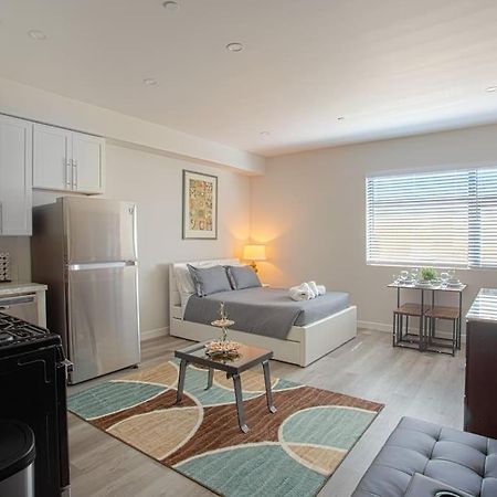 Lovely Studio W Full Kitchen In Heart Of San Diego Exterior photo