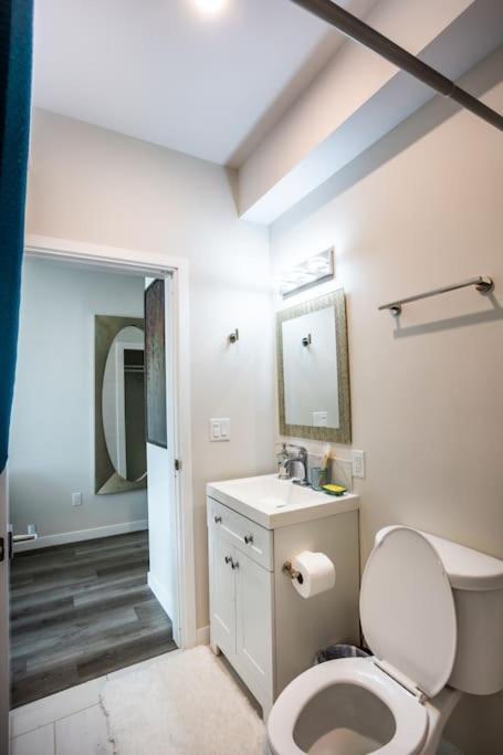 Lovely Studio W Full Kitchen In Heart Of San Diego Exterior photo